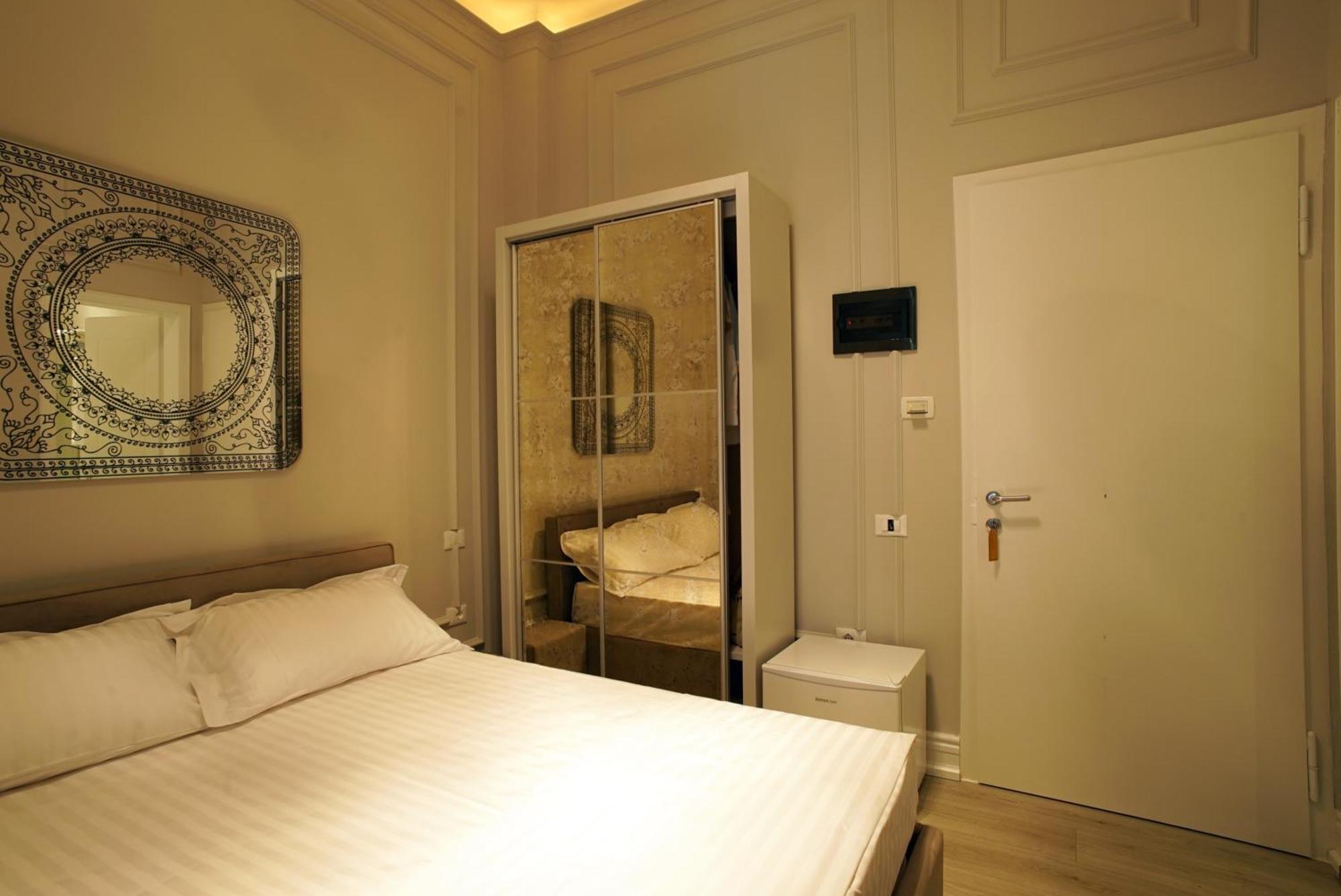 Padam Boutique Hotel Tirana Habitación foto