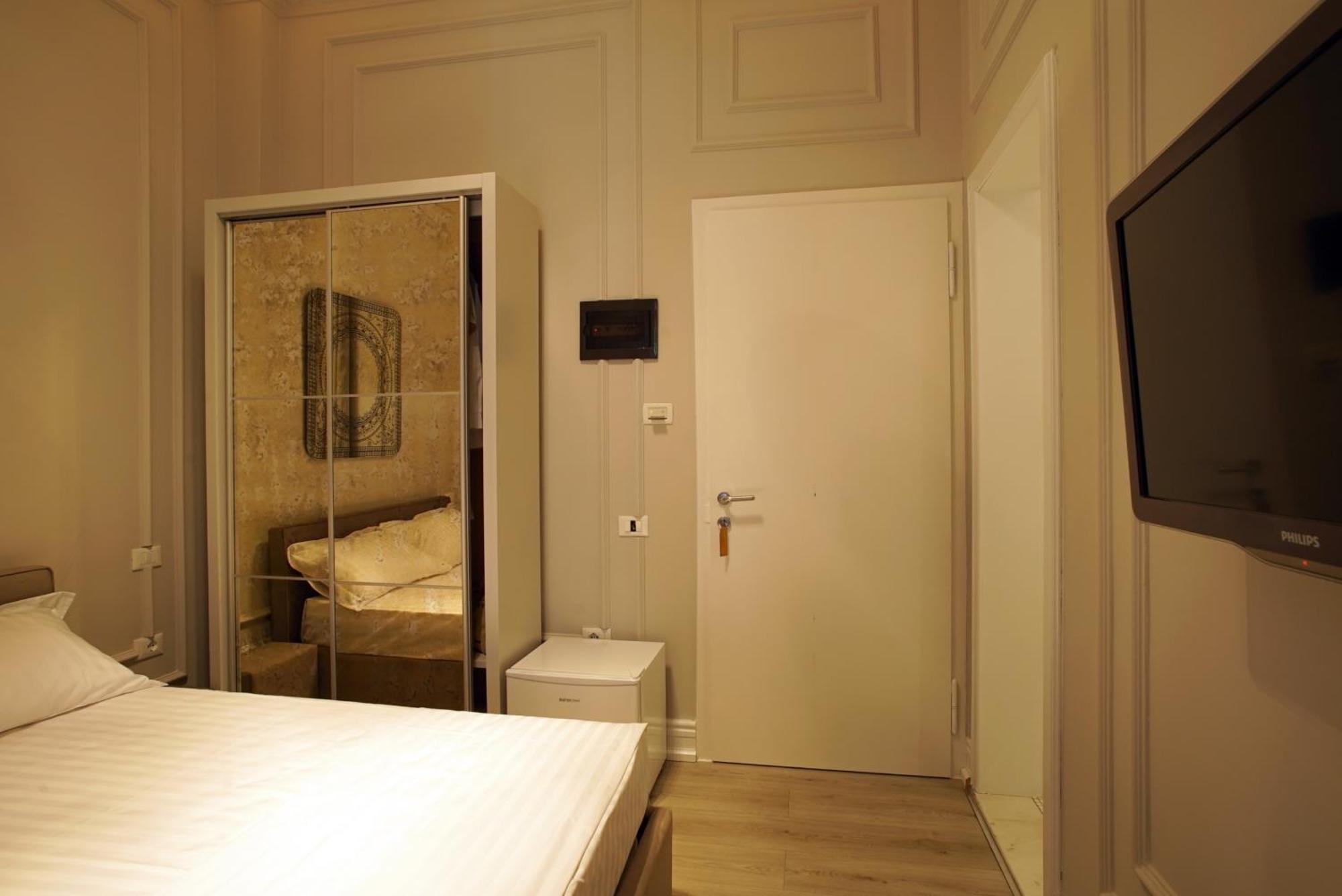 Padam Boutique Hotel Tirana Habitación foto