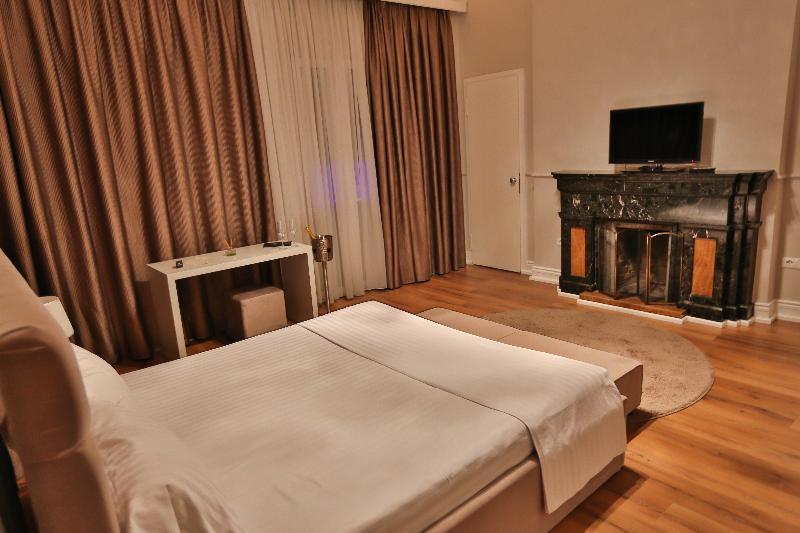 Padam Boutique Hotel Tirana Exterior foto